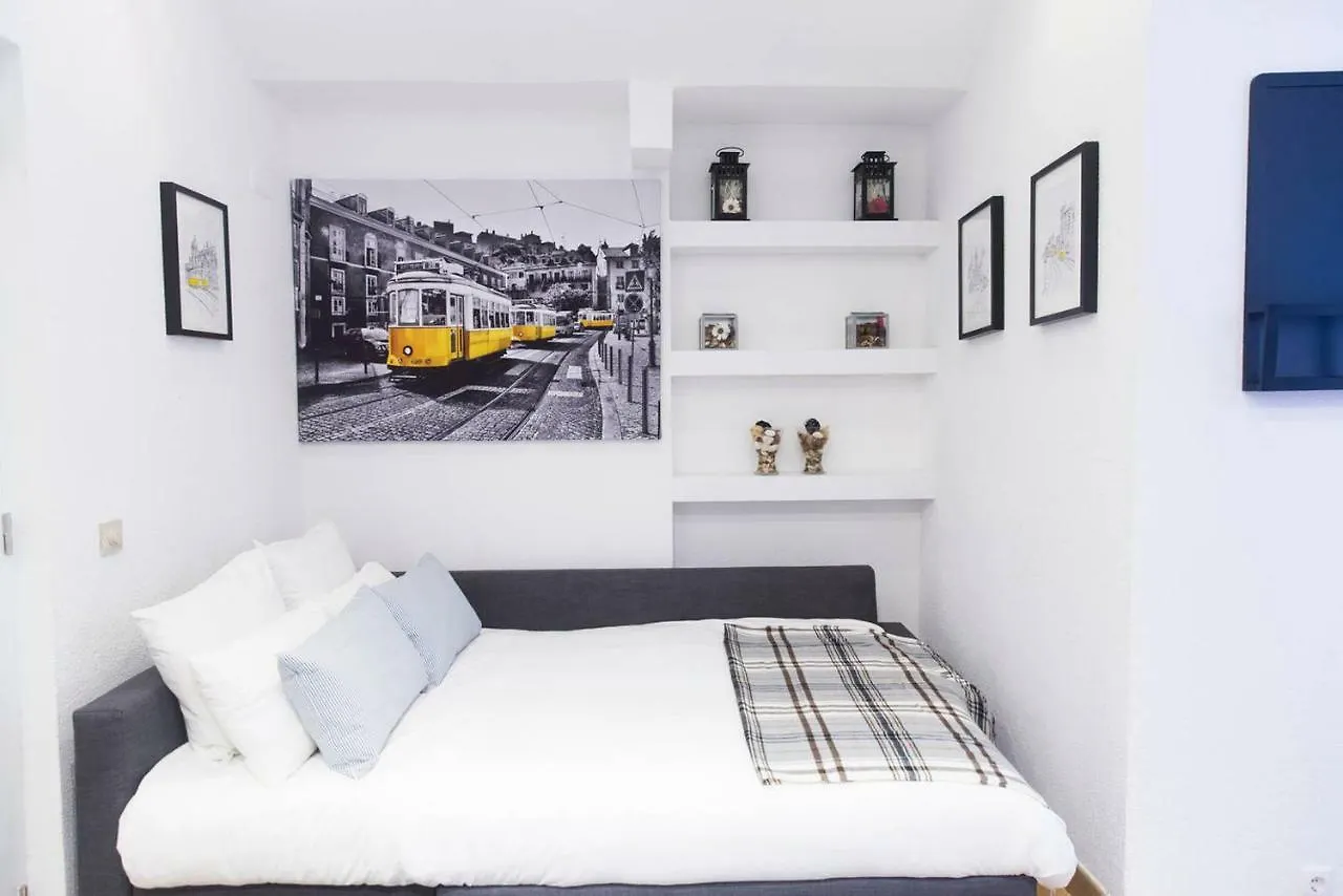Апартаменты Ola Lisbon - Terrace Principe Real II 0*,  Португалия